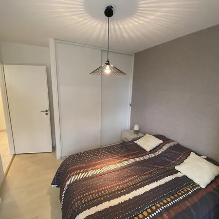 Апартаменты Le Maxymel - Parking Шато-д'Олон