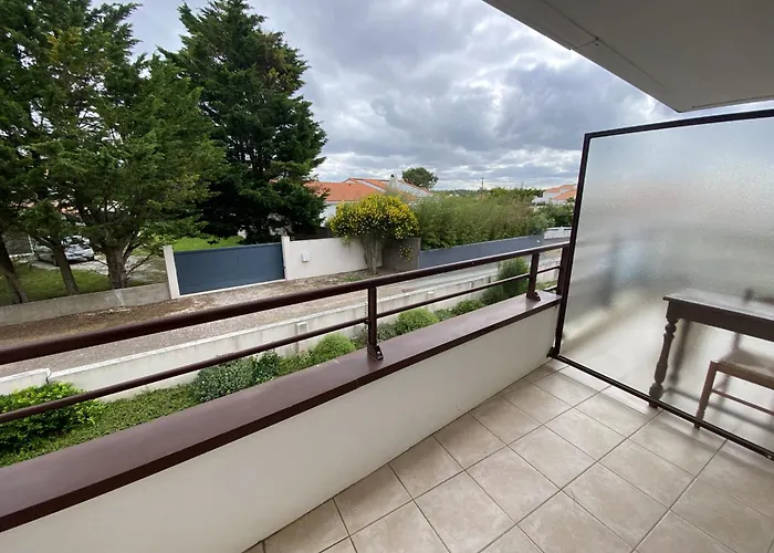 Апартаменты Le Maxymel - Parking Шато-д'Олон